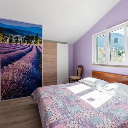 With Parking Space - 18898 * Makarska