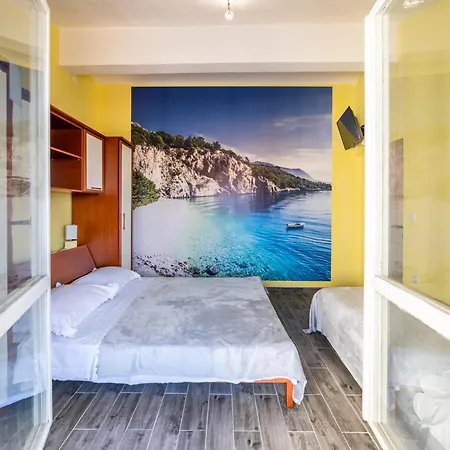 With Hot Tub - 18898 Appartamento Makarska
