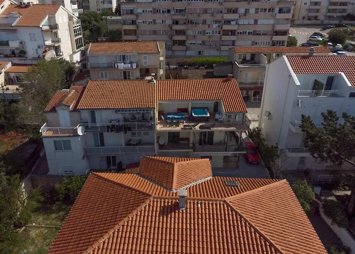 With Parking Space - 18898 Apartamento Makarska