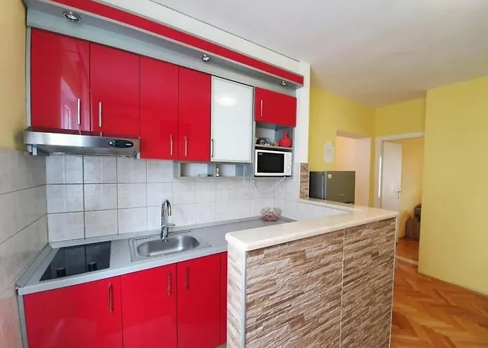 With Parking Space - 18898 Apartamento Makarska